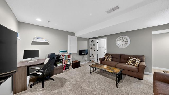 4826 57th Street NW, Rochester, MN 55901