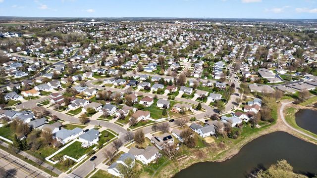 4826 57th Street NW, Rochester, MN 55901