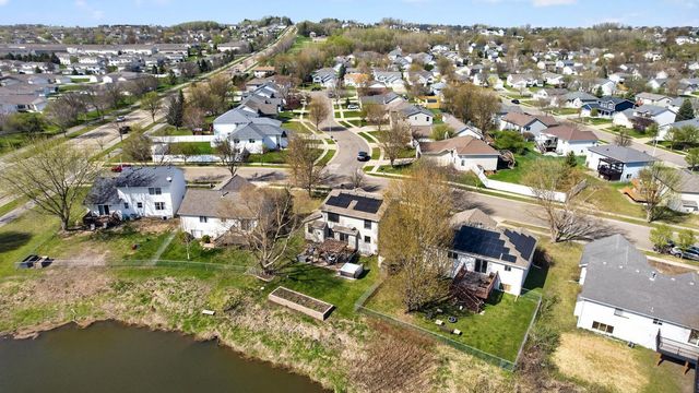 4826 57th Street NW, Rochester, MN 55901