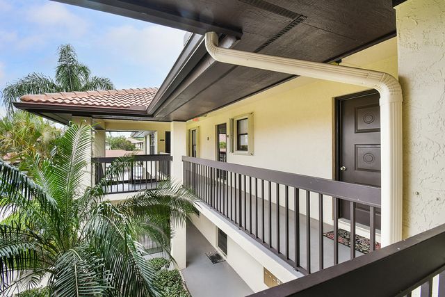 241 SW South River Drive 206, Stuart, FL 34997