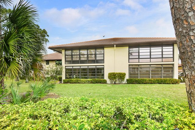 241 SW South River Drive 206, Stuart, FL 34997