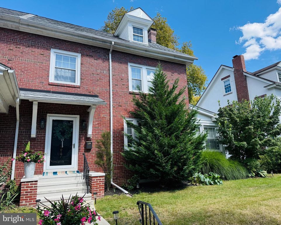 117 S PARK RD, Reading, PA 19610
