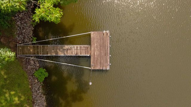 554 Hickman Shores Rd, Dover, TN 37058