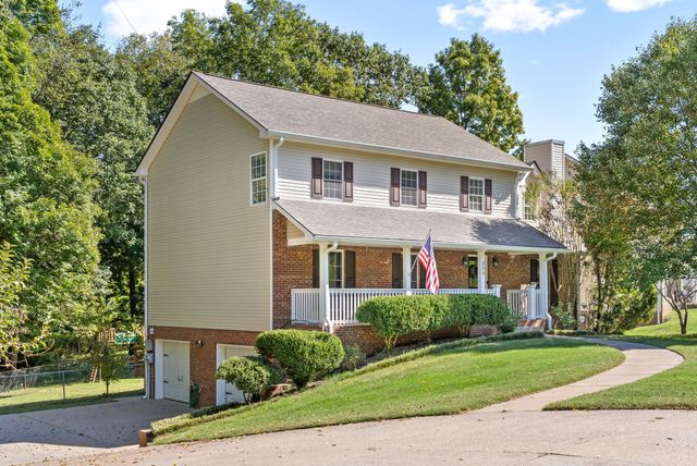 339 Wells Ct, Clarksville, TN 37043