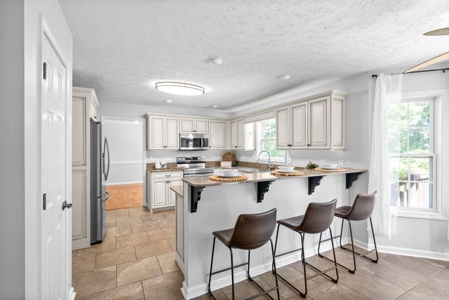 339 Wells Ct, Clarksville, TN 37043