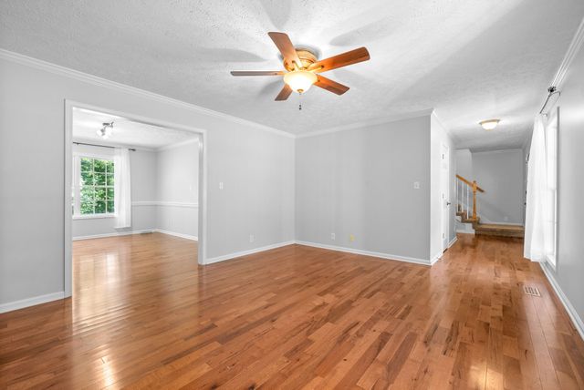 339 Wells Ct, Clarksville, TN 37043