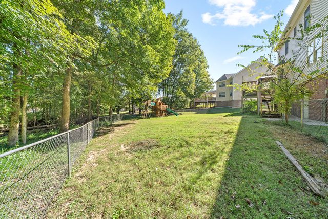 339 Wells Ct, Clarksville, TN 37043