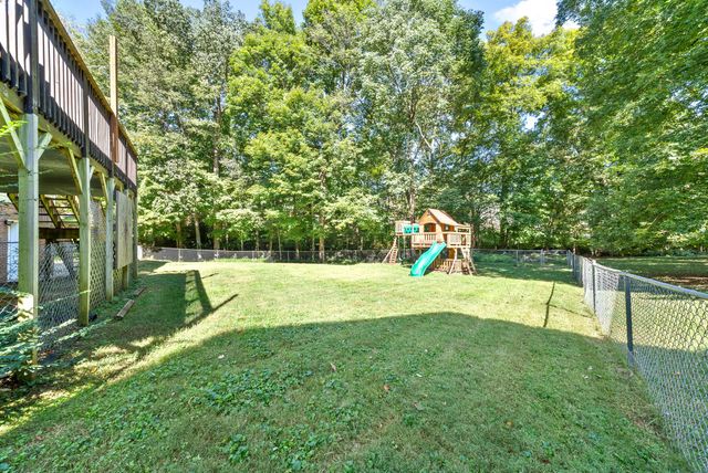 339 Wells Ct, Clarksville, TN 37043