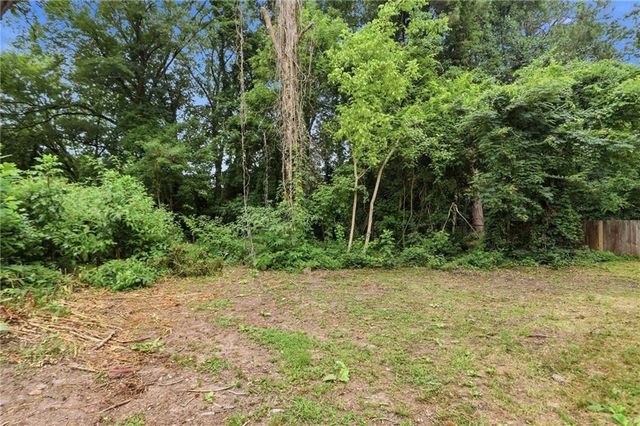 562 Woodlawn Avenue NW, Atlanta, GA 30318