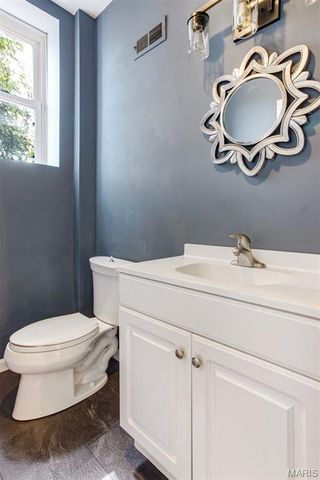 4256 Westminster Place, St Louis, MO 63108