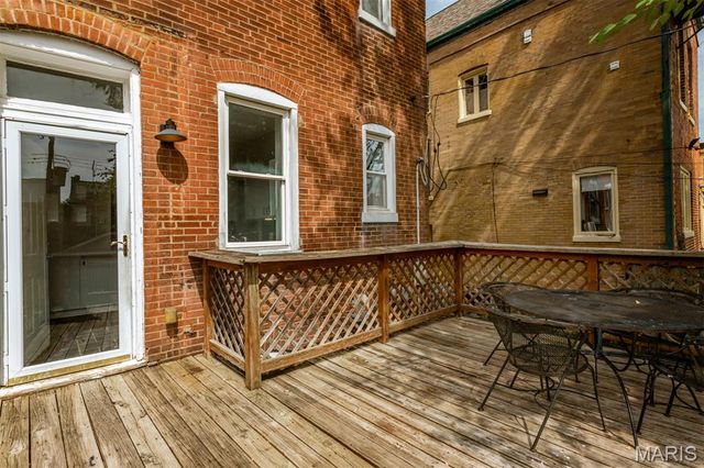 4256 Westminster Place, St Louis, MO 63108