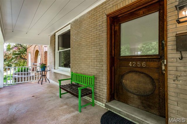 4256 Westminster Place, St Louis, MO 63108