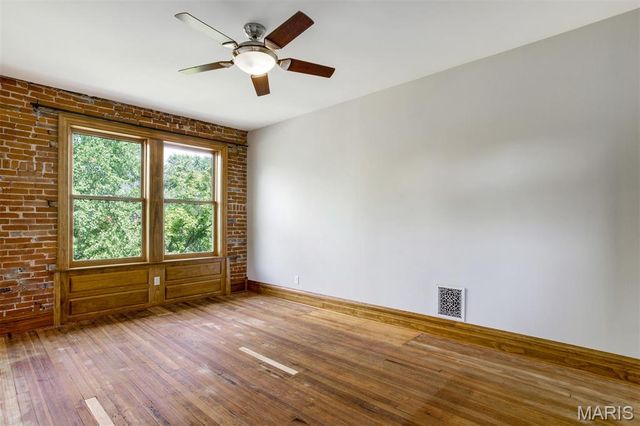 4256 Westminster Place, St Louis, MO 63108