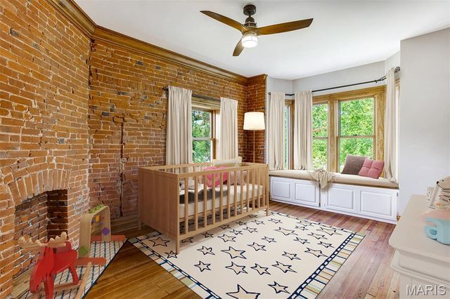 4256 Westminster Place, St Louis, MO 63108