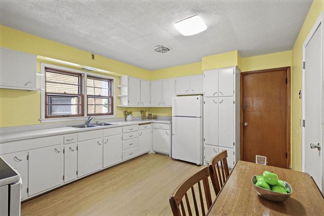 2138 E Johnson Street, Madison, WI 53704