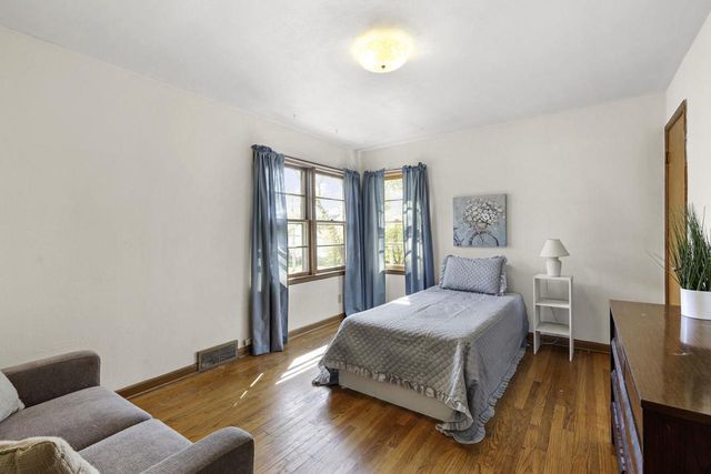 2138 E Johnson Street, Madison, WI 53704
