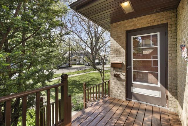 2138 E Johnson Street, Madison, WI 53704