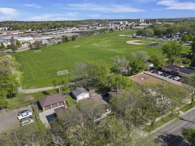 2138 E Johnson Street, Madison, WI 53704