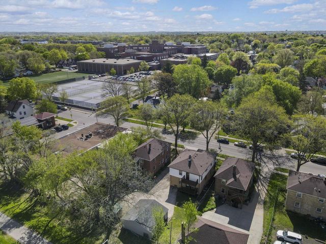 2138 E Johnson Street, Madison, WI 53704