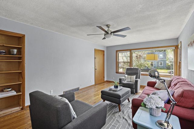 2138 E Johnson Street, Madison, WI 53704