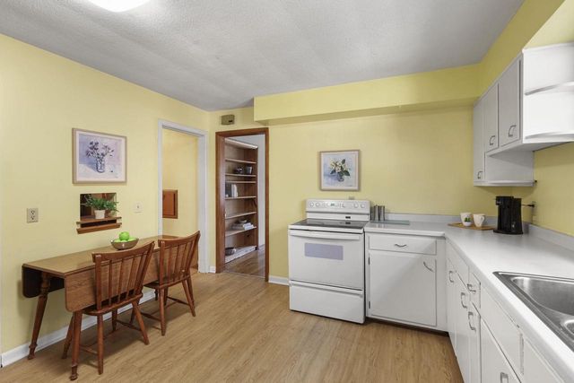 2138 E Johnson Street, Madison, WI 53704