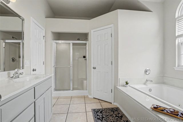 10009 E 98th Street North, Owasso, OK 74055