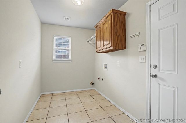 10009 E 98th Street North, Owasso, OK 74055