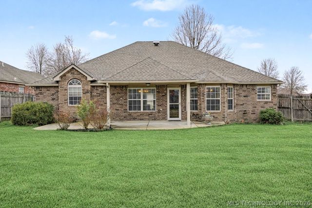 10009 E 98th Street North, Owasso, OK 74055