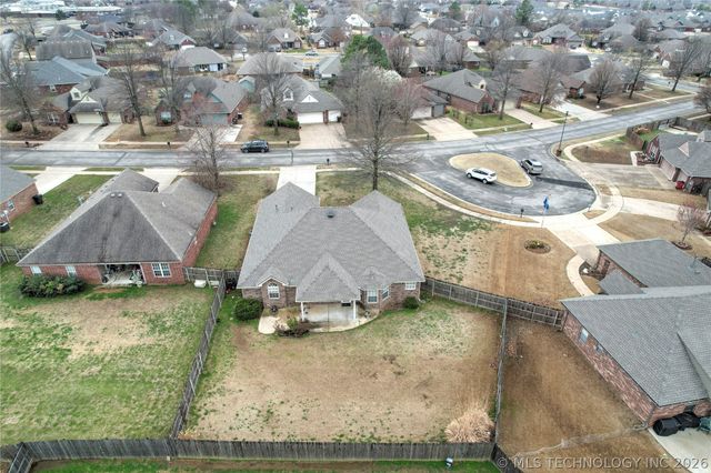 10009 E 98th Street North, Owasso, OK 74055