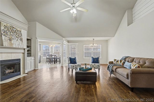 10009 E 98th Street North, Owasso, OK 74055