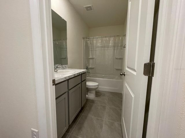 32930 REGENT CANAL STREET, Wesley Chapel, FL 33545