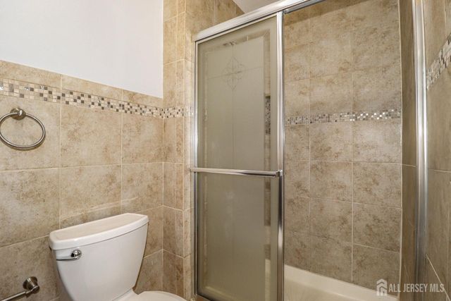 312 Edison Glen Terrace, Edison, NJ 08837