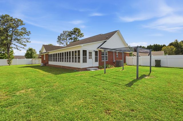 335 Trailwood Drive, Sumter, SC 29154