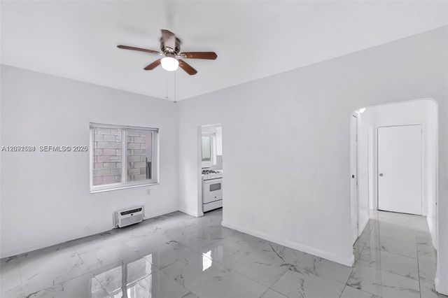 215 30th Street 6, Miami Beach, FL 33140