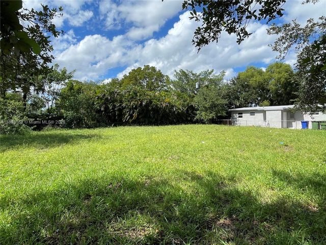 833 NW 12th Ave, Fort Lauderdale, FL 33311