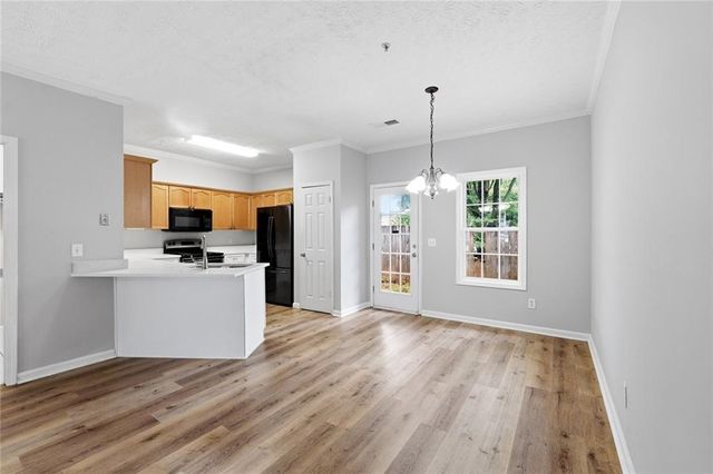 5072 Leeshire Trace, Tucker, GA 30084