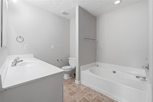 5072 Leeshire Trace, Tucker, GA 30084