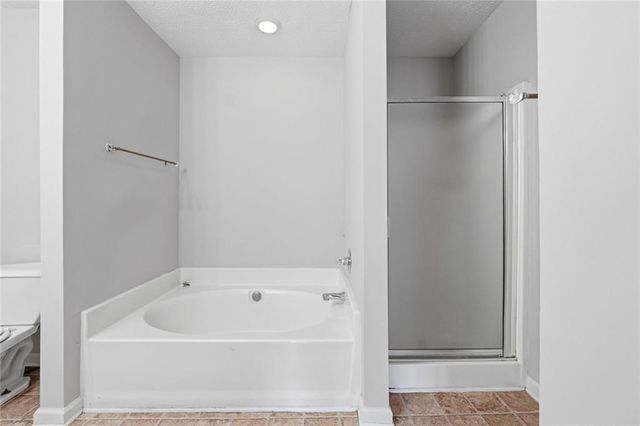 5072 Leeshire Trace, Tucker, GA 30084