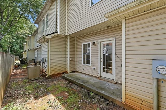 5072 Leeshire Trace, Tucker, GA 30084
