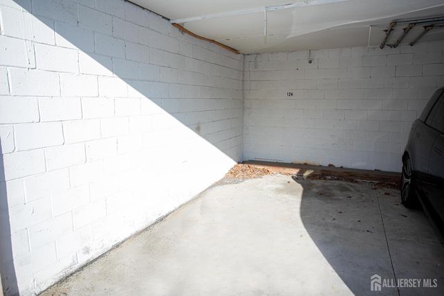 124 Adamecs Way, South Amboy, NJ 08879