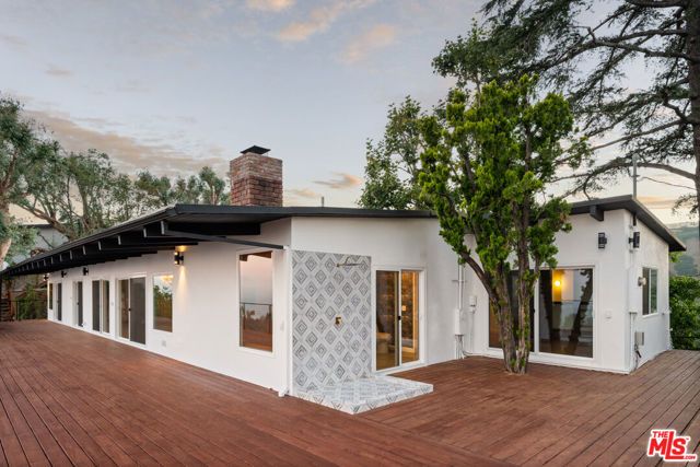 2065 Kew Drive, Los Angeles, CA 90046