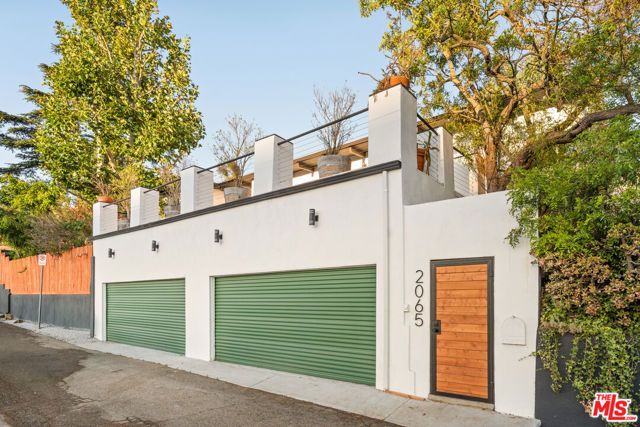 2065 Kew Drive, Los Angeles, CA 90046