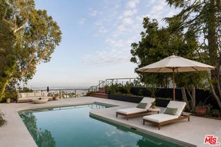 2065 Kew Drive, Los Angeles, CA 90046