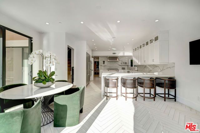 721 N Beverly Drive, Beverly Hills, CA 90210