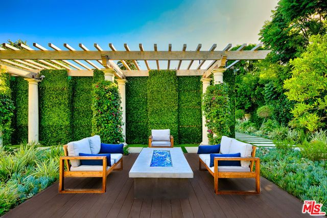 721 N Beverly Drive, Beverly Hills, CA 90210