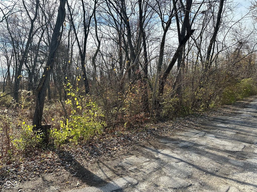 2948 Sapphire Boulevard, Indianapolis, IN 46268