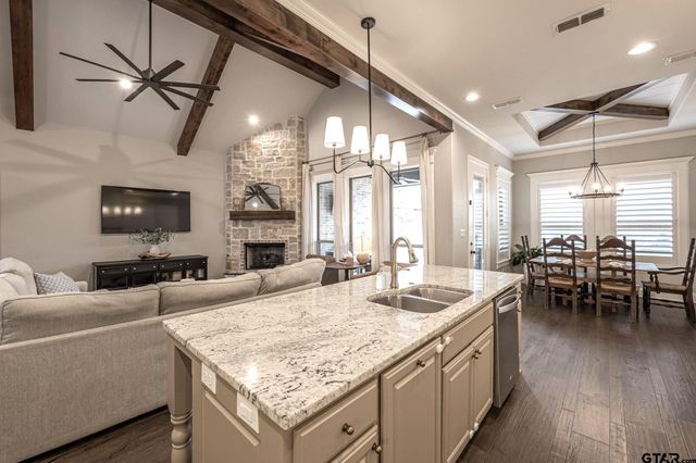 7267 Dubose Creek, Tyler, TX 75703