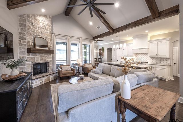 7267 Dubose Creek, Tyler, TX 75703