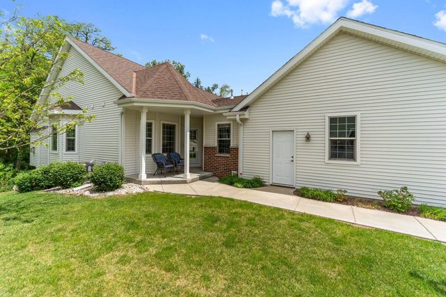 830 Elise COURT, Waukesha, WI 53189