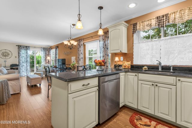 76 Red Hill Road, Manchester, NJ 08759
